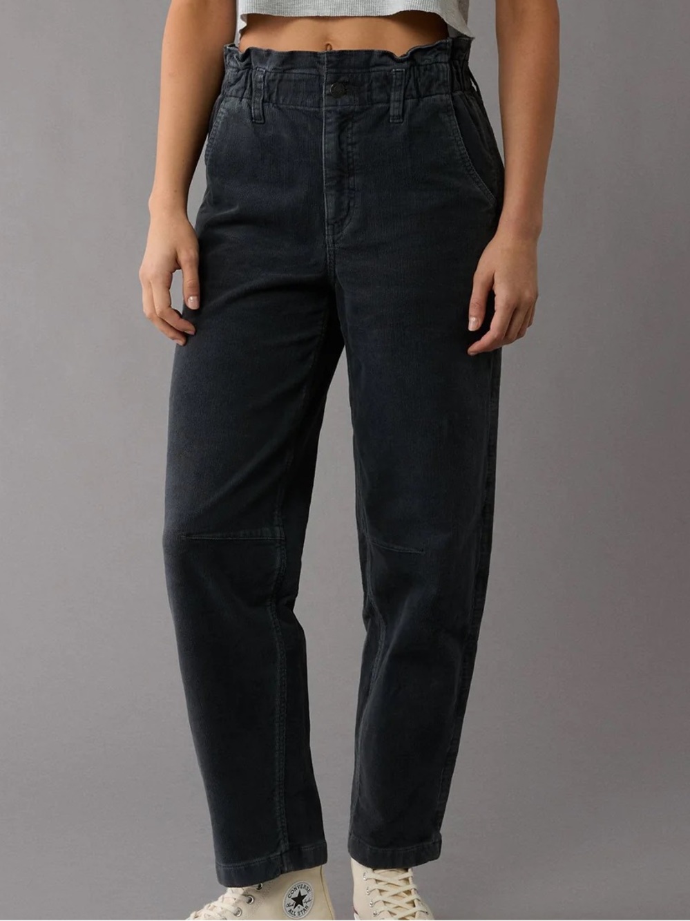 American Eagle Womn 10 Stretch Super High-Waisted Corduroy Paper Bag Barrel Pant